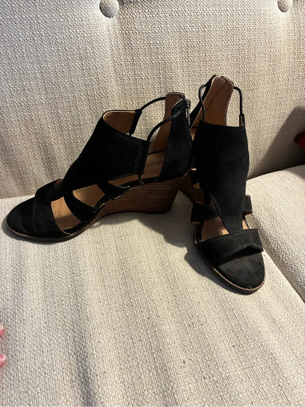 Black Wedges